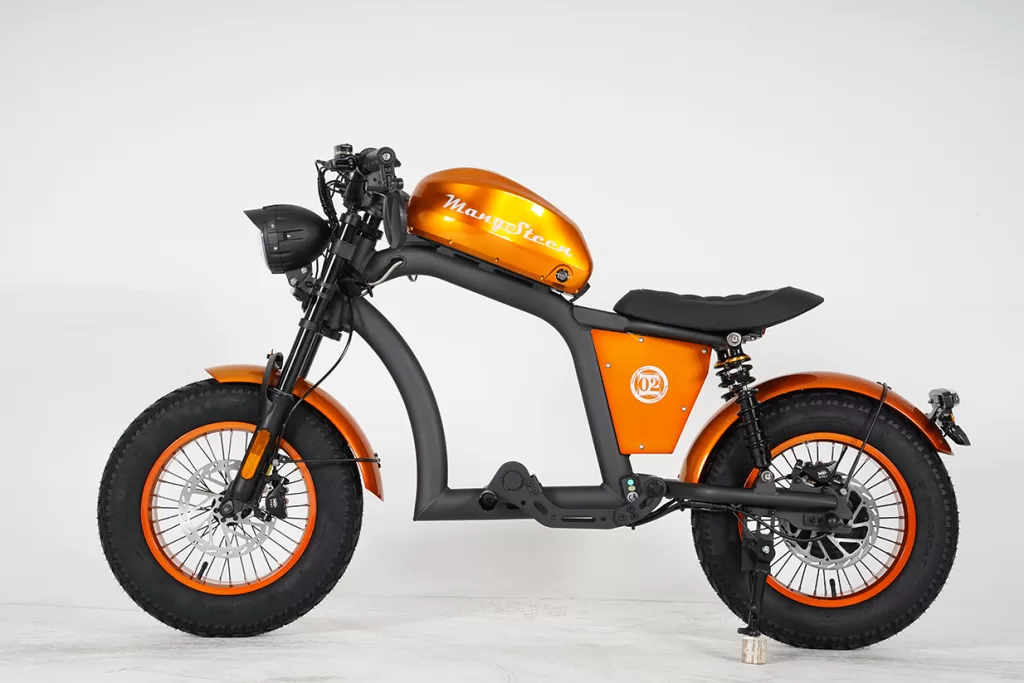 光をまとう、走るプレミアム。 | 電動バイクのMANGOSTEEN